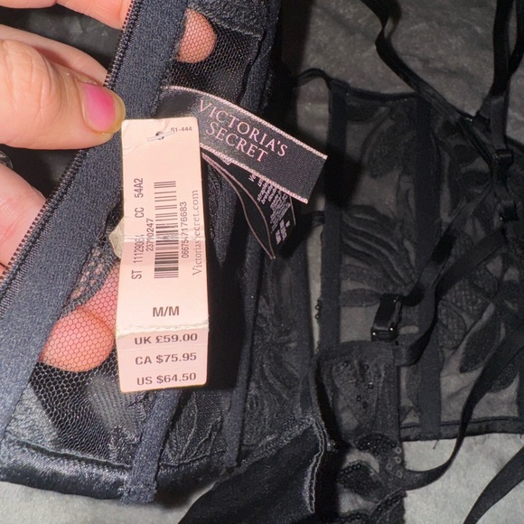 NEW VICTORIAS SECRET CORSET 🤍 - Picture 6 of 7